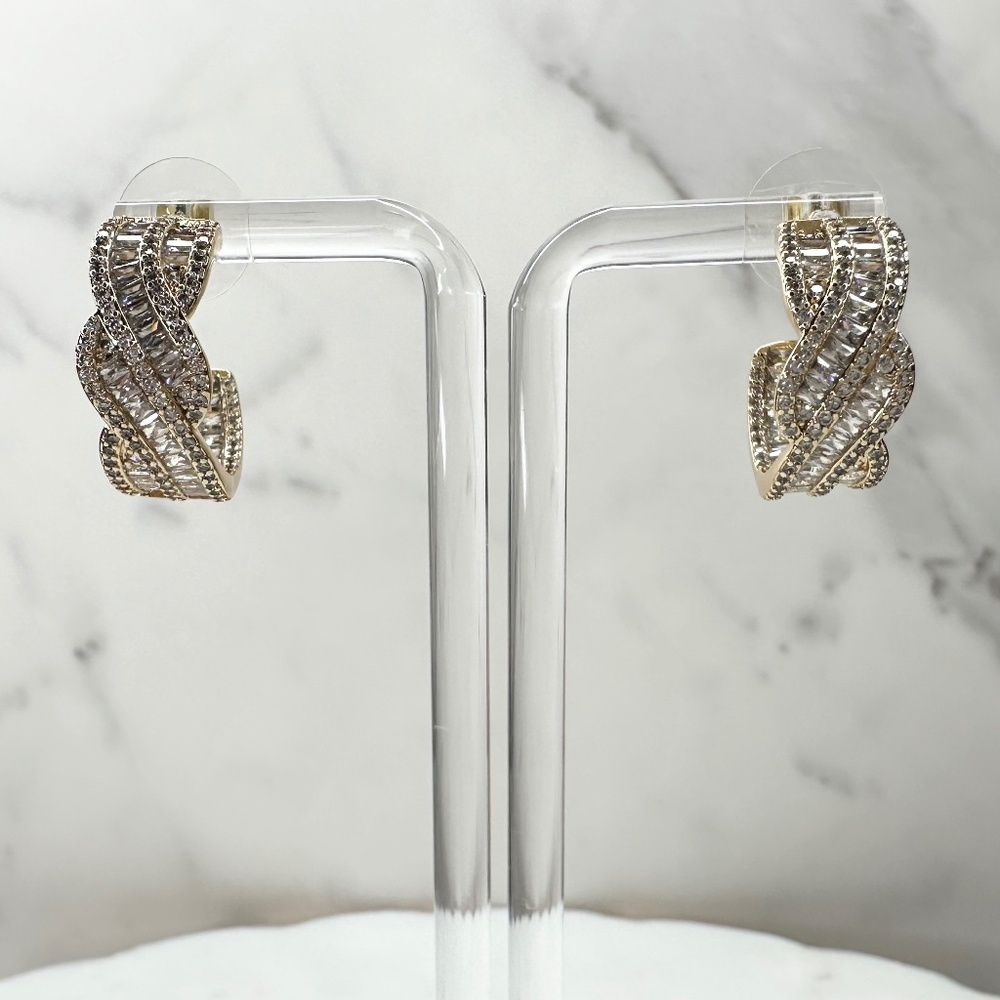Bomb Party April Birthday Hoop Earrings Linked By Fate ER97966 NWT